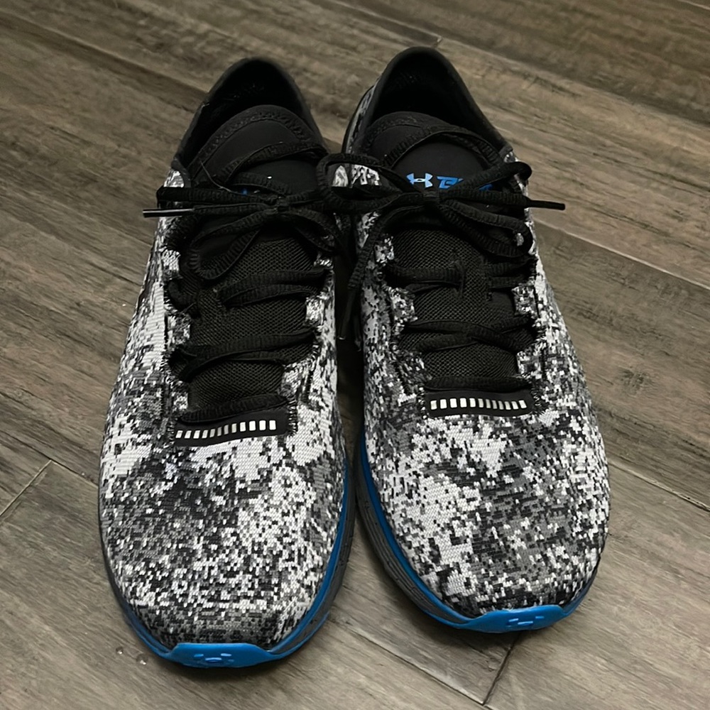 Under Armour Running Sneakers